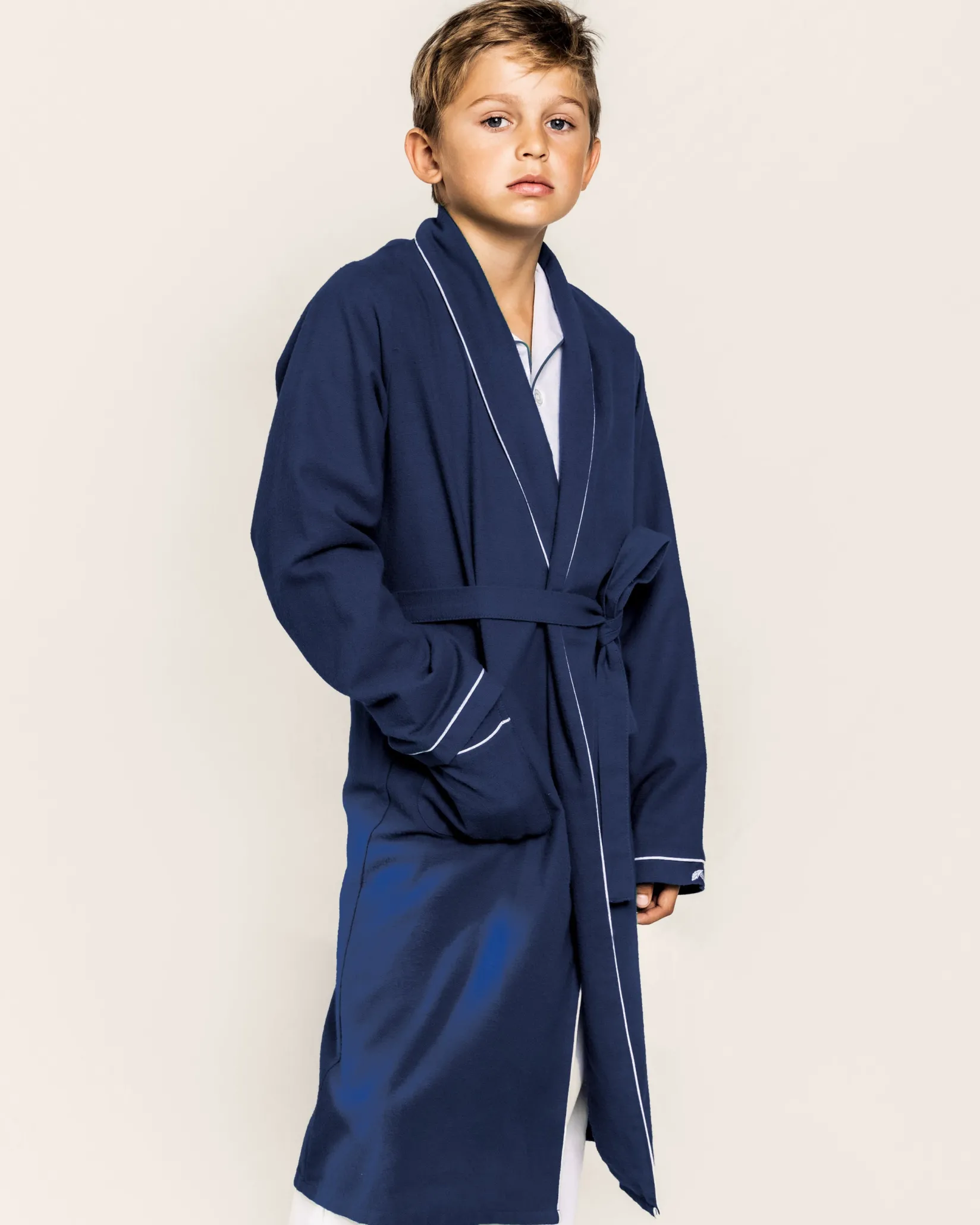 Kids Petite Plume Kid's Flannel Robe in Navy with White Piping