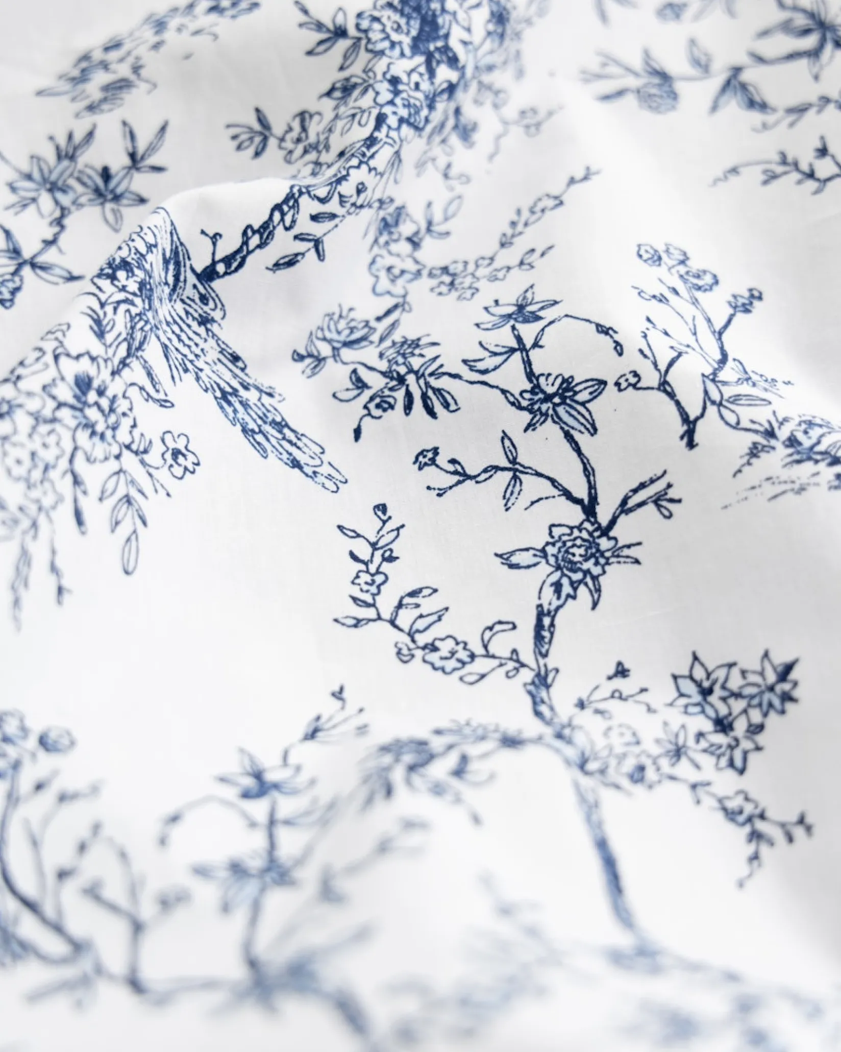 Petite Plume Luxe Premium Cotton Bed Sheets in Timeless Toile