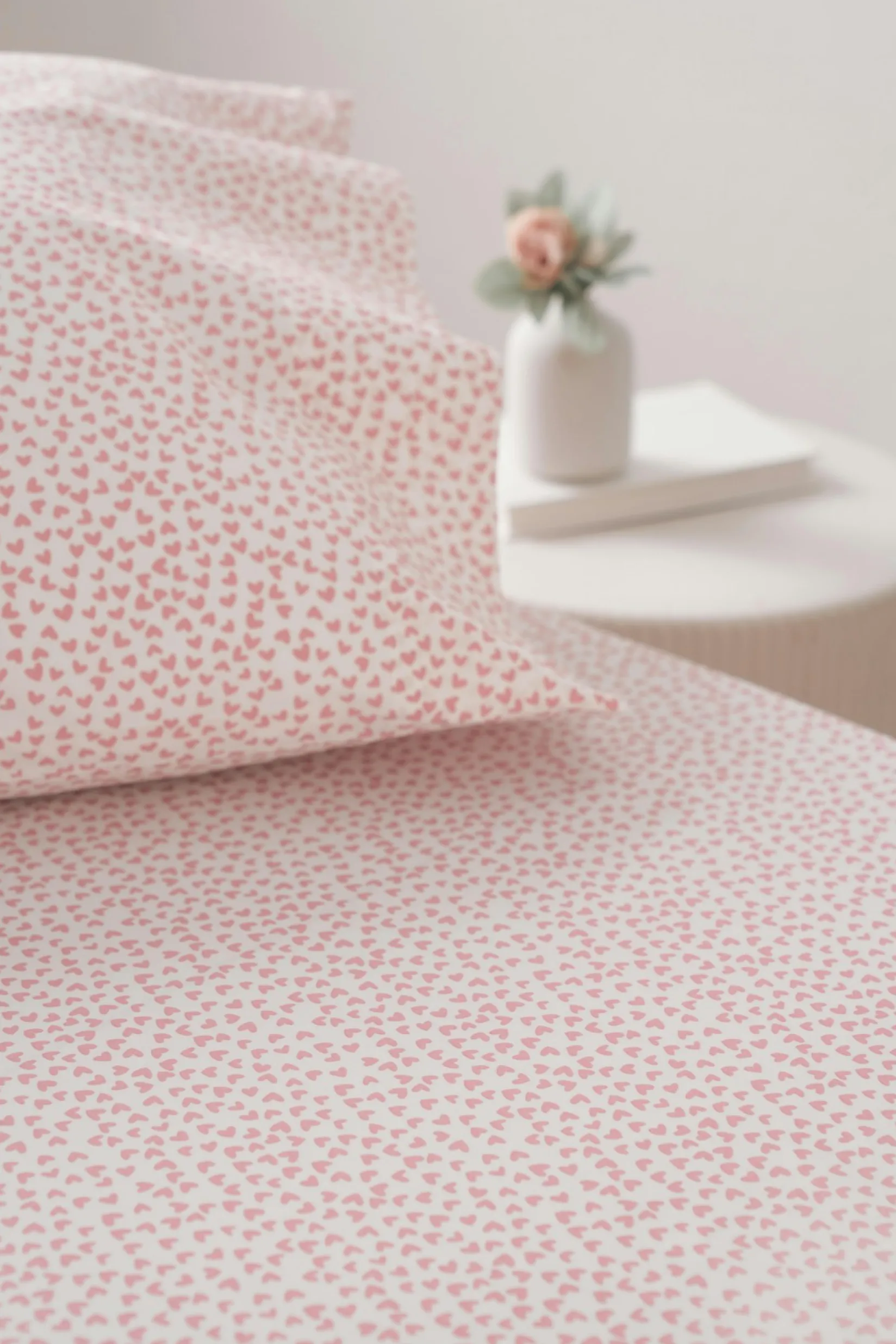 Petite Plume Luxe Premium Cotton Bed Sheets in Timeless Toile