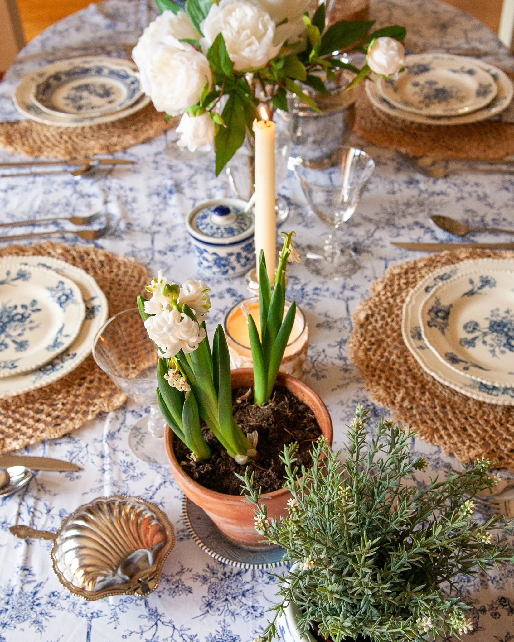 Petite Plume Signature Twill Tablecloth in Timeless Toile