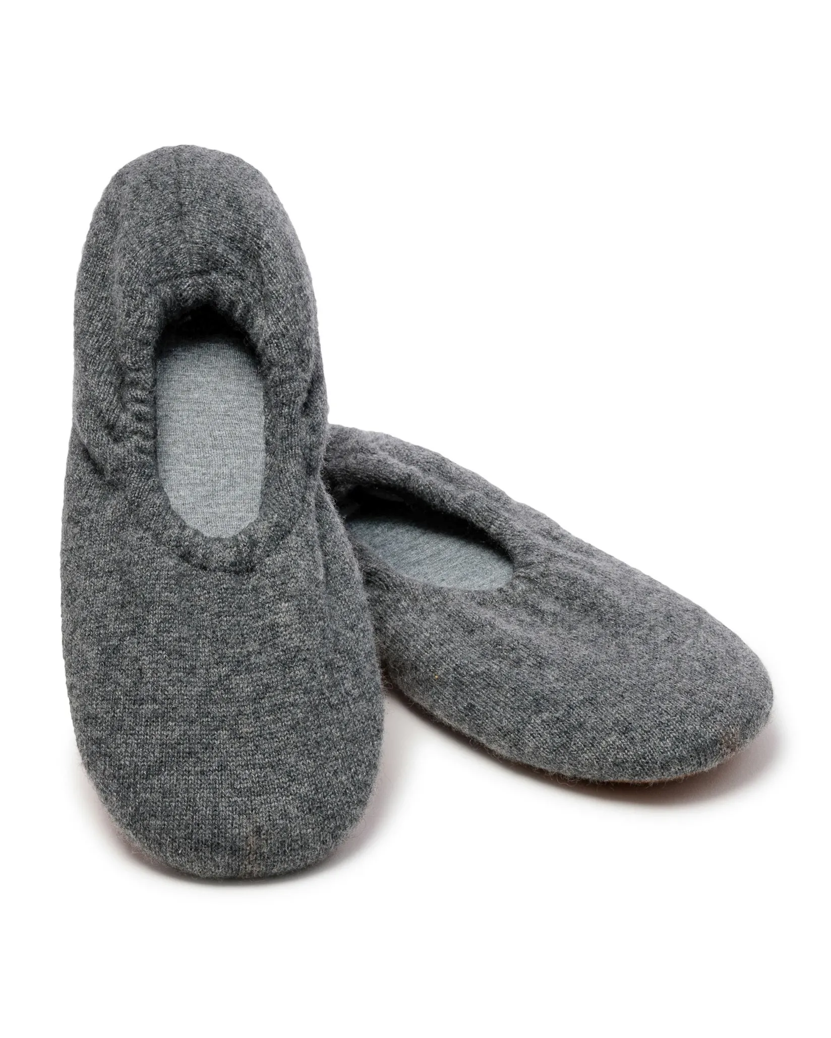 Women Petite Plume Women's Cashmere Slippers in Camel