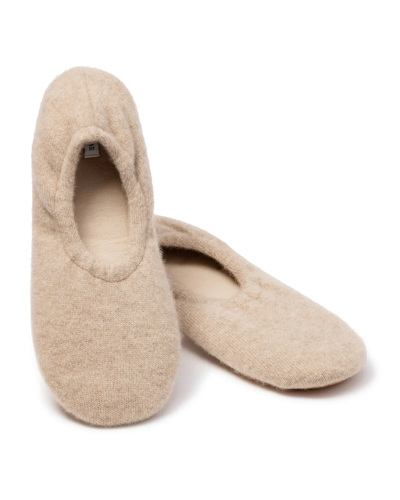 Women Petite Plume Women's Cashmere Slippers in Black