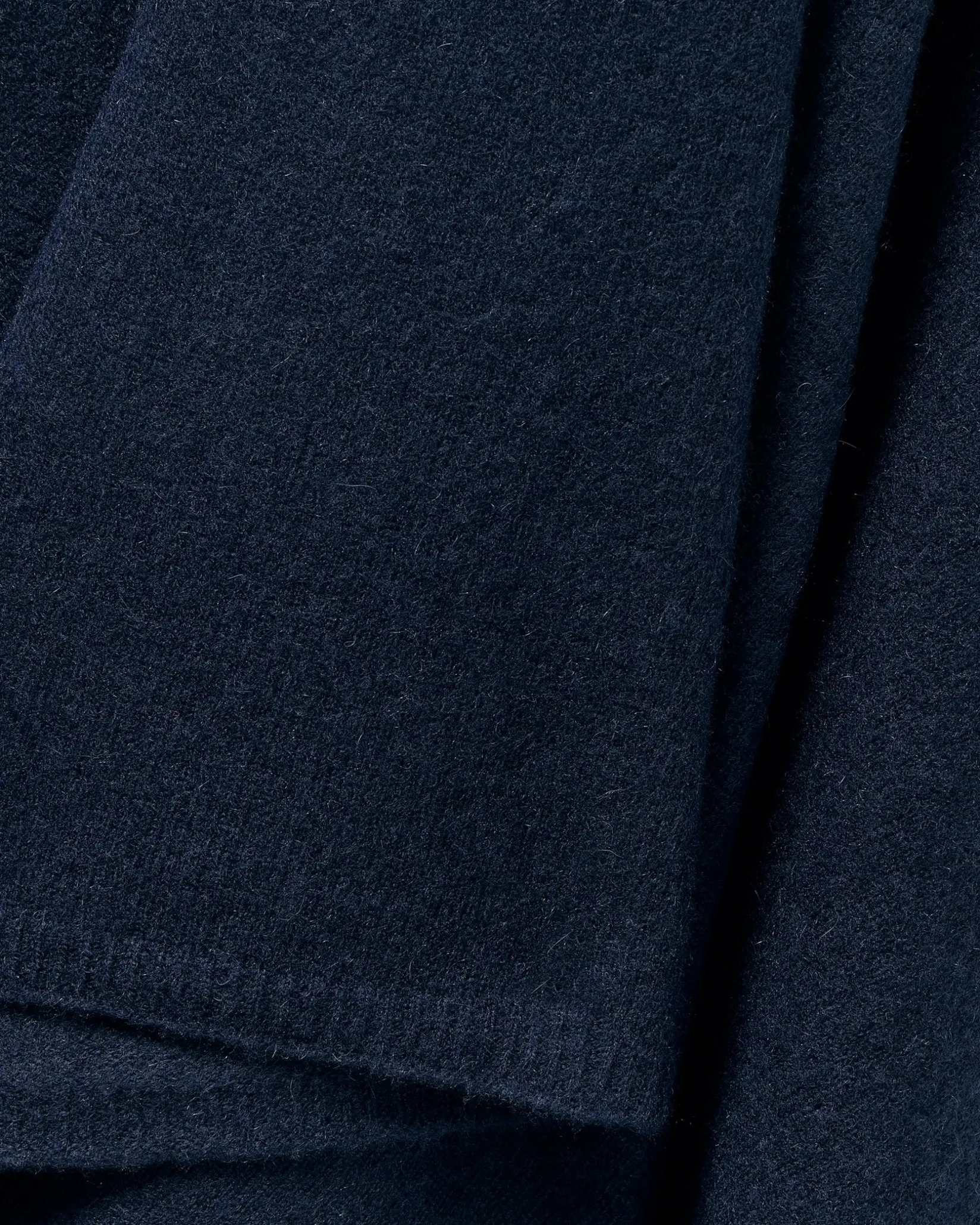 Women Petite Plume Women's Cashmere Wrap in Dark Heather Grey