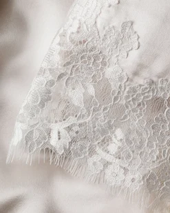 Women Petite Plume Women's Silk Lace Robe in White
