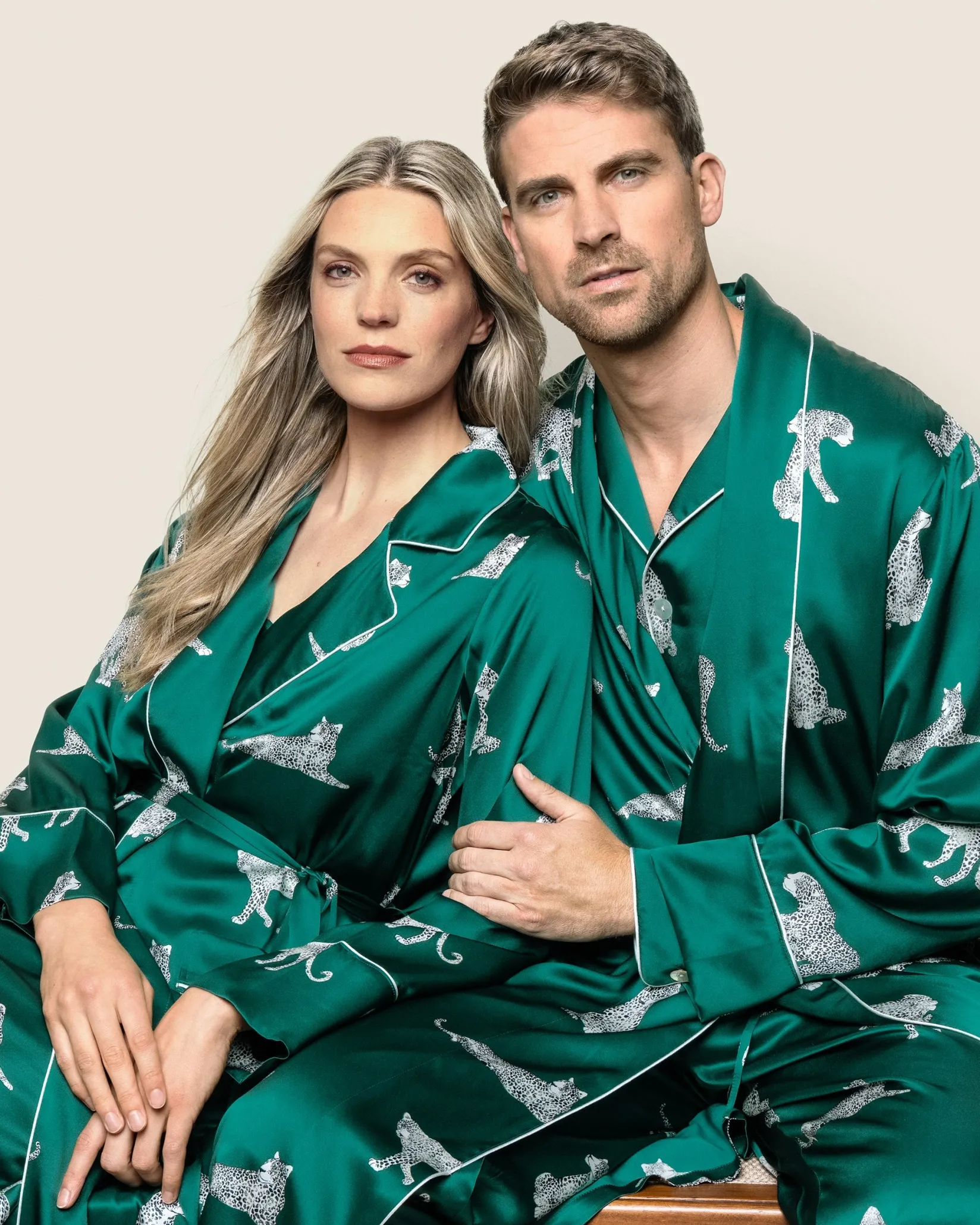 Women Petite Plume Women's Silk Long Robe in Panthere De Luxe