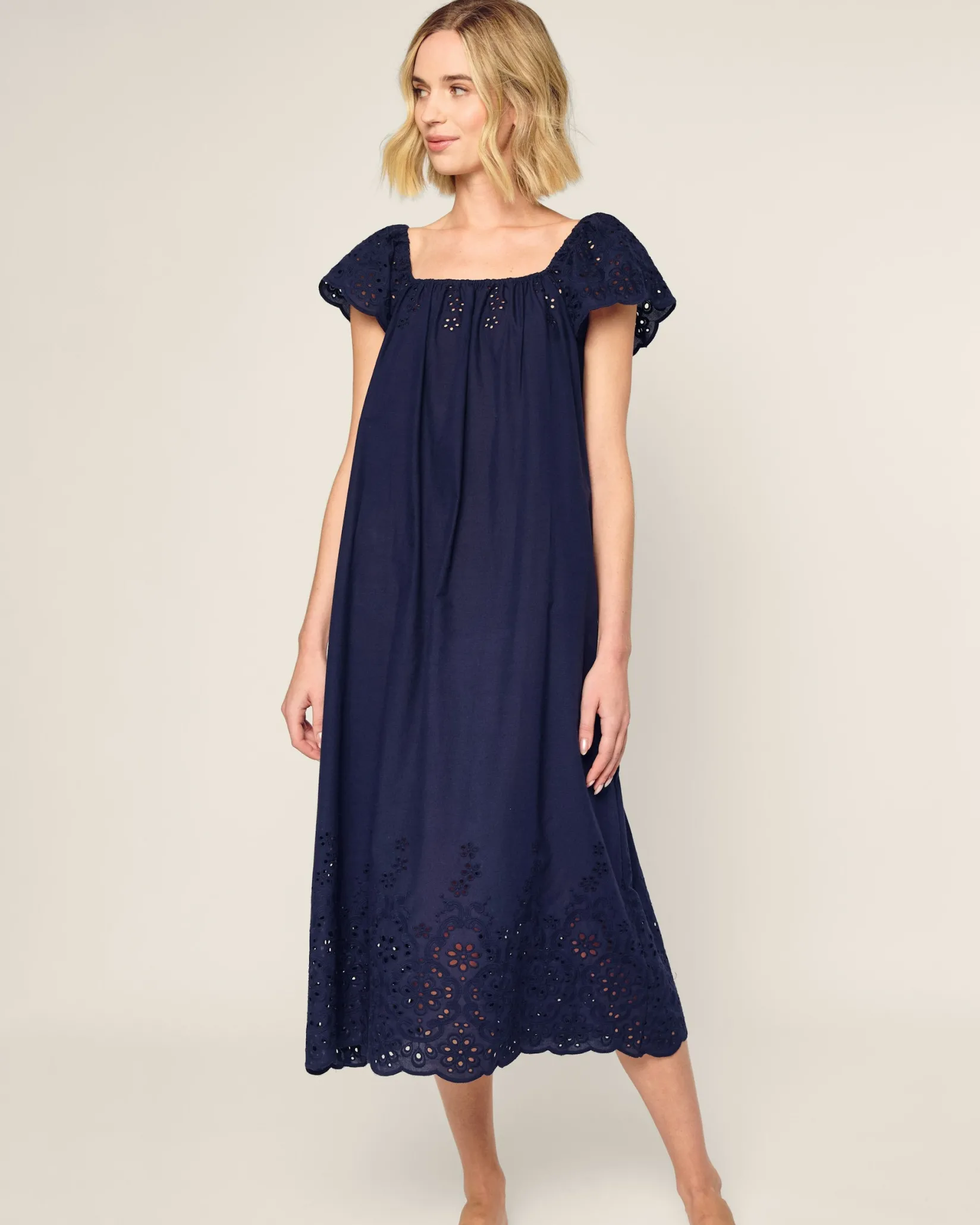 Women Petite Plume Women's Twill Ava Nightgown in Navy